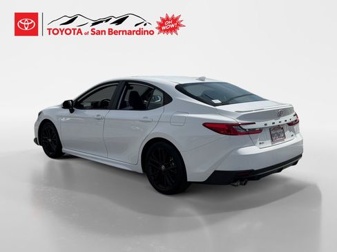 Certified 2025 Toyota Camry SE w/ Convenience Package image 3