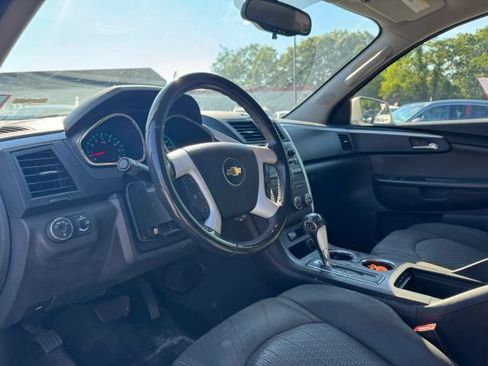 Used 2011 Chevrolet Traverse LT w/ All-Star Package AWD/4WD image 16