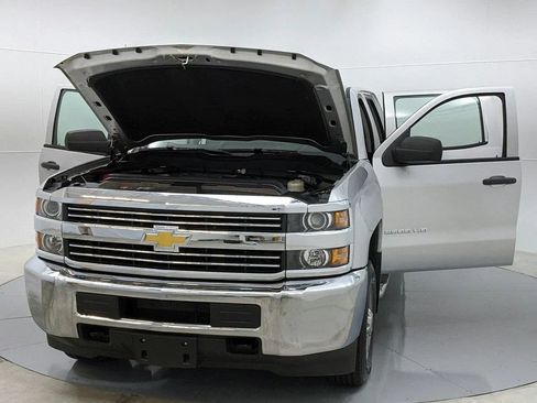 Used 2016 Chevrolet Silverado 2500 W/T w/ Snow Plow Prep Package AWD/4WD image 10