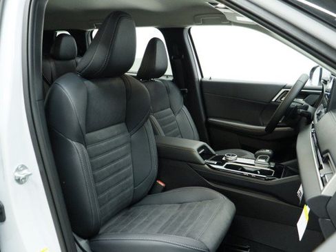New 2026 Mitsubishi Outlander SE FWD image 19