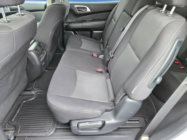 Used 2020 Nissan Pathfinder S FWD image 17
