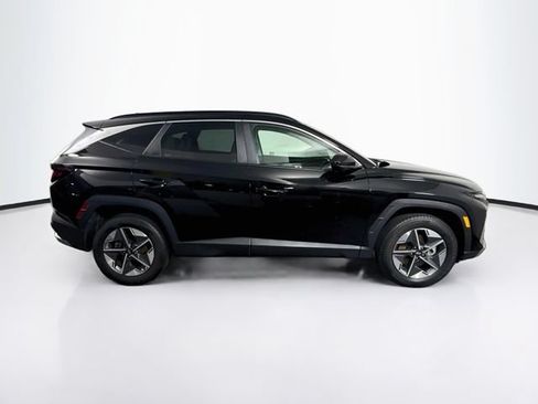 Certified 2025 Hyundai Tucson SEL AWD/4WD image 9