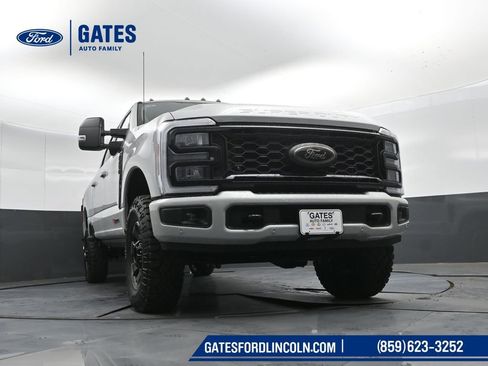 Used 2026 Ford F250 Lariat w/ Tremor Off-Road Package AWD/4WD image 41