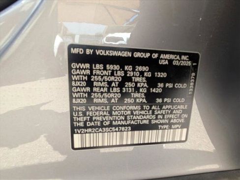 Used 2025 Volkswagen Atlas SE AWD/4WD image 21