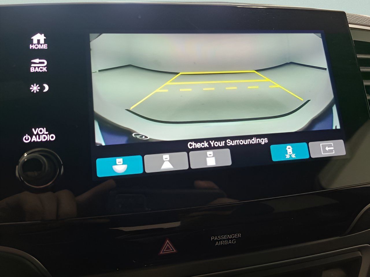 Used 2023 Honda Passport EX-L image 32