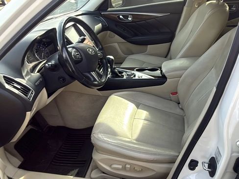 Used 2015 INFINITI Q50 Premium w/ Deluxe Touring Package image 12