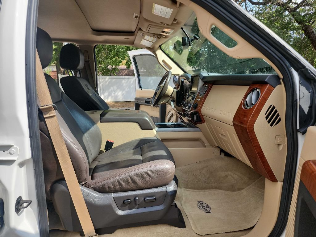 Used 2016 Ford F250 King Ranch w/ FX4 Off-Road Package AWD/4WD image 42