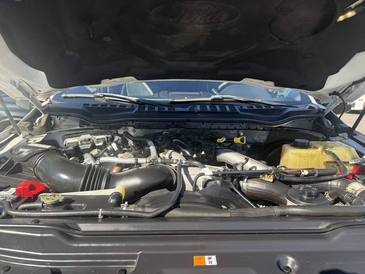 Used 2019 Ford F250 Lariat w/ Lariat Ultimate Package AWD/4WD image 25