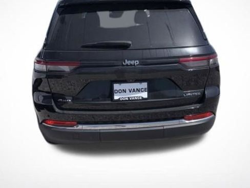 Used 2023 Jeep Grand Cherokee Limited AWD/4WD image 5