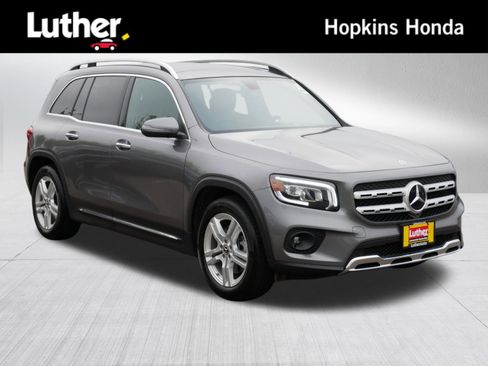 Used 2021 Mercedes-Benz GLB 250 4MATIC image 1
