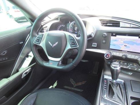 Used 2018 Chevrolet Corvette Stingray Convertible Z51 2LT RWD image 12