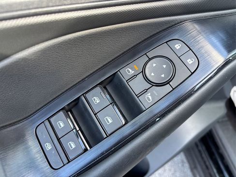 Certified 2025 Nissan Rogue S AWD/4WD image 32