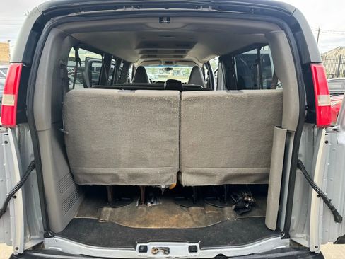 Used 2016 Chevrolet Express 3500 LT w/ LT Preferred Equipment Group image 27