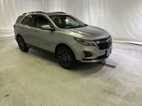 Certified 2023 Chevrolet Equinox RS AWD/4WD image 2