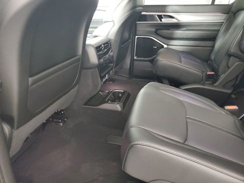 New 2026 Jeep Grand Wagoneer Limited image 14