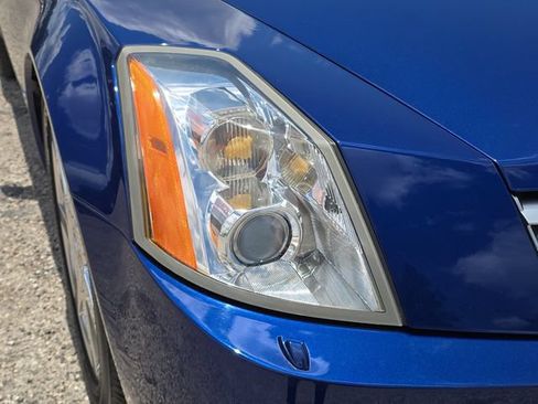 Used 2007 Cadillac XLR RWD image 8