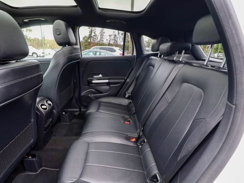 Used 2021 Mercedes-Benz GLA 250 GLA 250 image 40