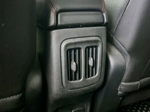 Used 2019 Jeep Compass Trailhawk w/ Cold Weather Group image 13