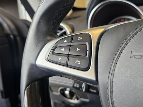 Used 2019 Mercedes-Benz SL 550 image 27