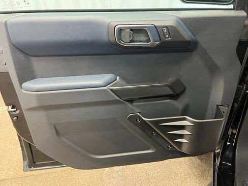 Used 2025 Ford Bronco Heritage Edition image 13