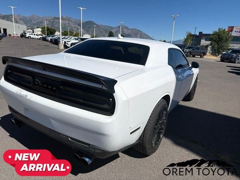 Used 2018 Dodge Challenger GT w/ Driver Convenience Group AWD/4WD image 9