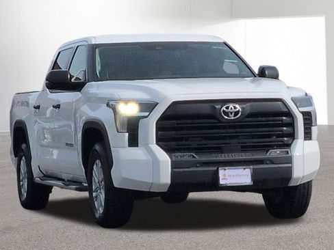 Used 2024 Toyota Tundra SR5 w/ SR5 Convenience Package AWD/4WD image 3