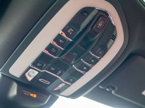 New 2026 Porsche Macan AWD/4WD image 22