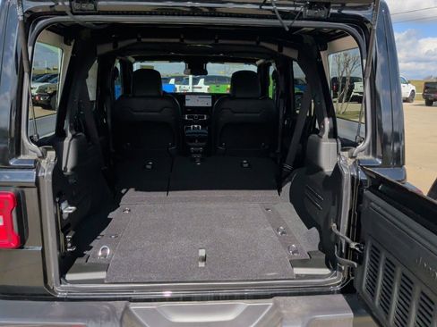 New 2025 Jeep Wrangler Unlimited Sahara w/ Safety Group AWD/4WD image 42