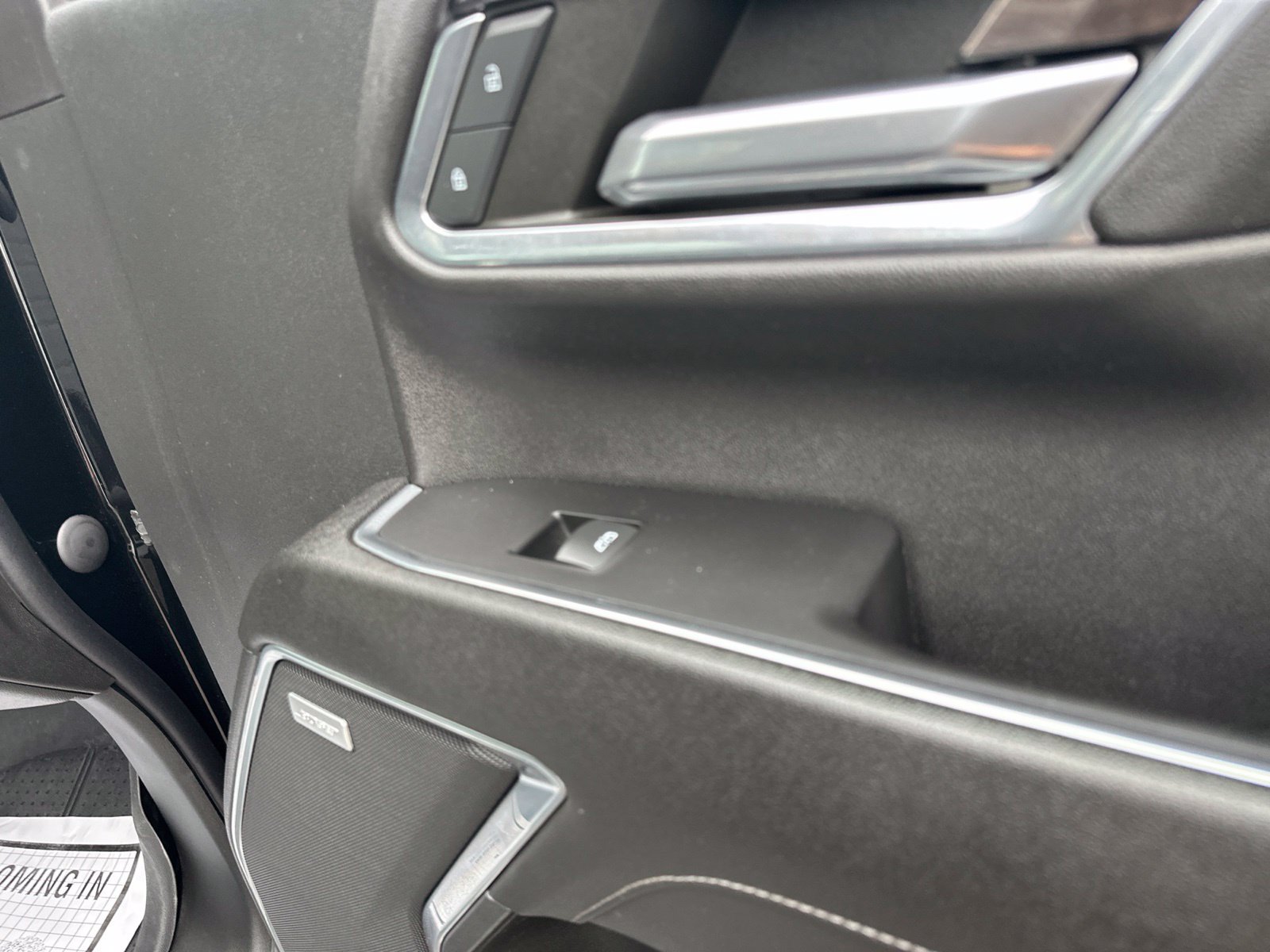 Used 2024 Chevrolet Silverado 2500 LTZ w/ LTZ Plus Package AWD/4WD image 45