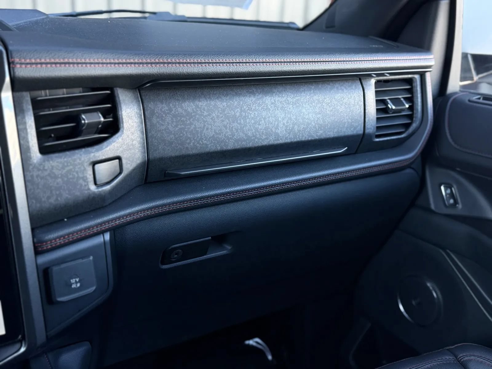 Used 2024 Ford Expedition Max Limited AWD/4WD image 42