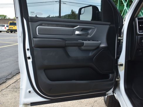 Used 2020 RAM 1500 Big Horn AWD/4WD image 12