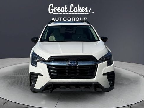 Used 2025 Subaru Ascent Limited AWD/4WD image 8