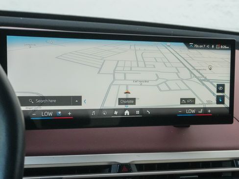Used 2024 BMW iX xDrive50 w/ Premium Package AWD/4WD image 24