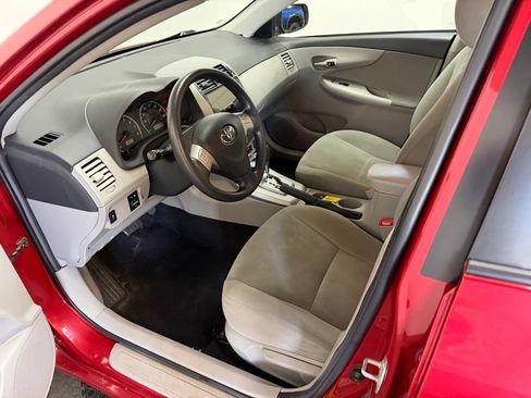 Used 2012 Toyota Corolla LE FWD image 10