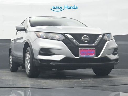Used 2020 Nissan Rogue Sport S image 27