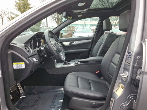 Used 2013 Mercedes-Benz C 300 Sport image 13