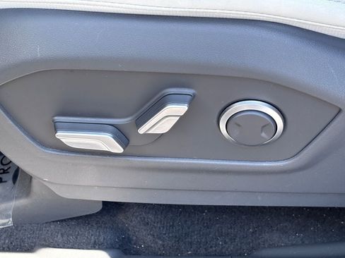Used 2025 Hyundai Santa Fe SEL AWD/4WD image 19