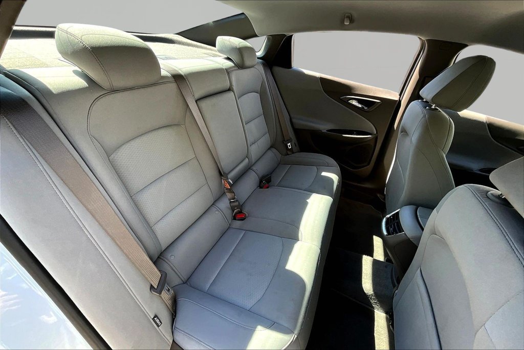 Used 2025 Chevrolet Malibu LT FWD image 26