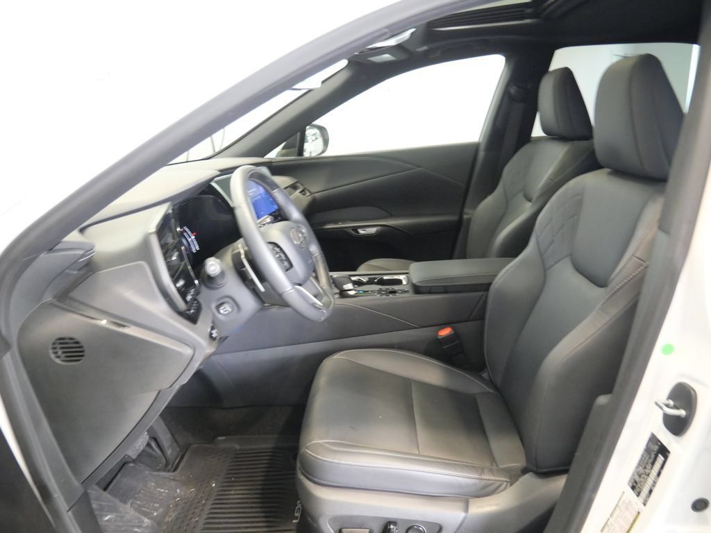 Used 2023 Lexus RX 350 Premium w/ Accessory Package AWD/4WD image 14