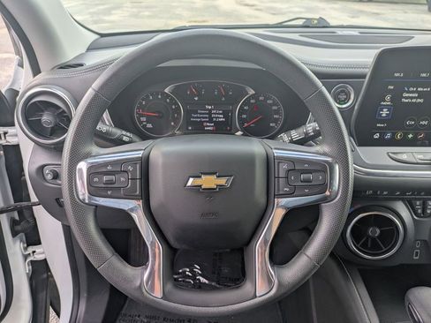 Used 2023 Chevrolet Blazer LT FWD image 17