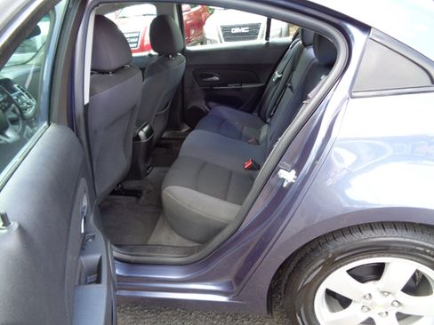Used 2014 Chevrolet Cruze LT image 14