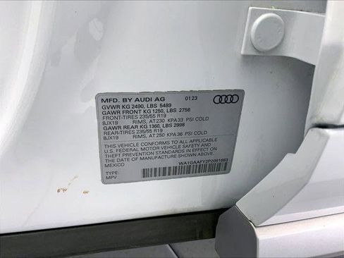 Certified 2023 Audi Q5 2.0T Premium w/ Convenience Package AWD/4WD image 32