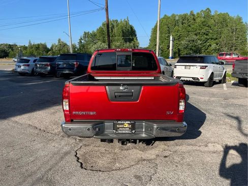 Used 2016 Nissan Frontier SV w/ SV Value Truck Package RWD image 6