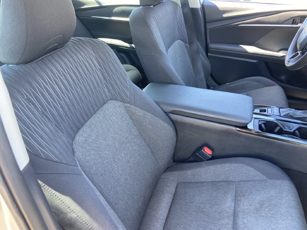 Used 2025 Toyota Camry LE FWD image 22
