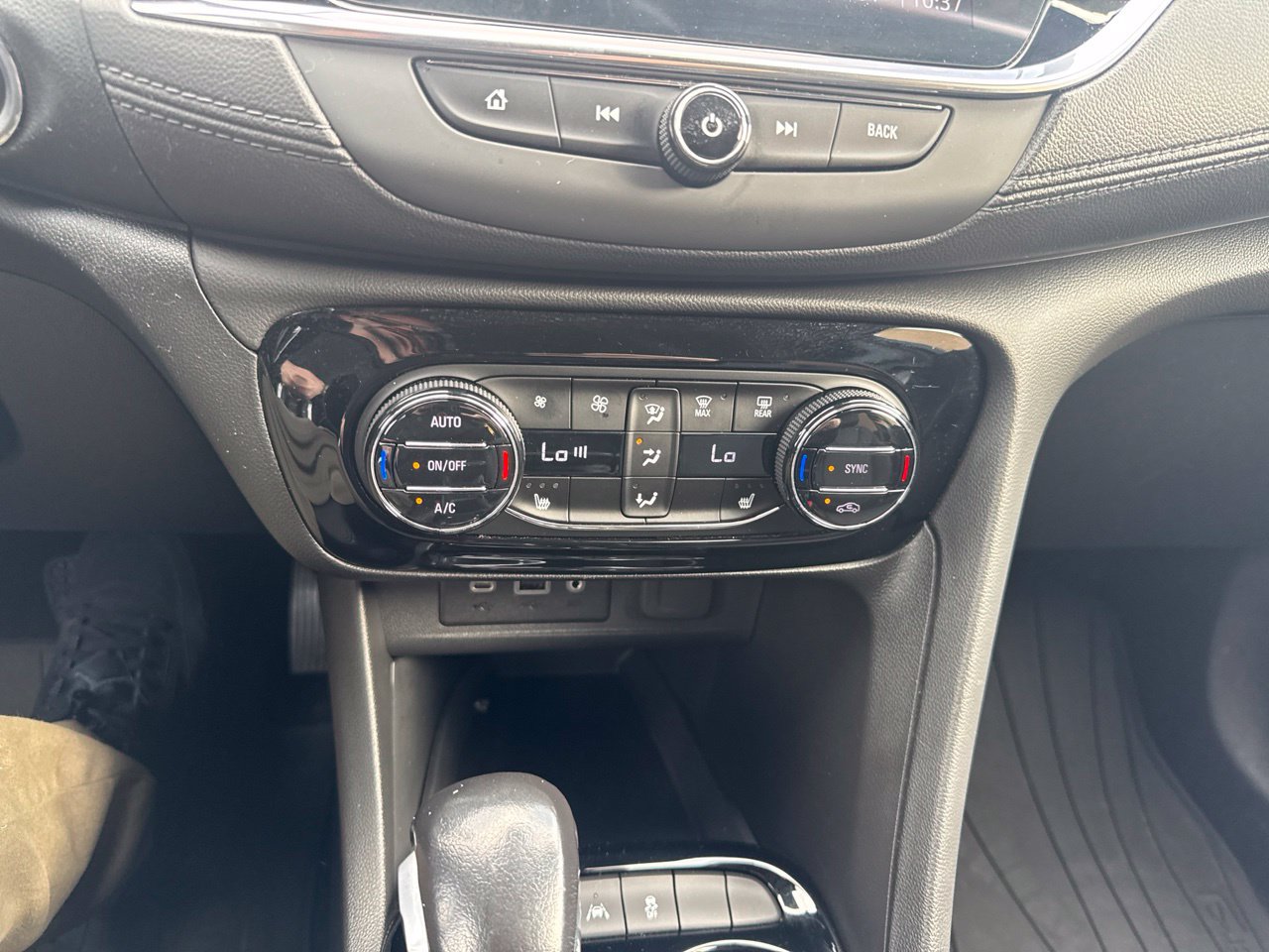 Used 2023 Buick Encore GX Select FWD image 13