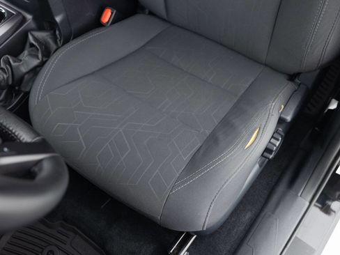 Used 2017 Toyota Tacoma SR5 image 21