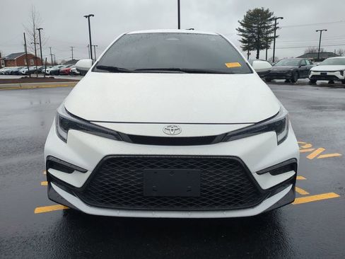 Used 2025 Toyota Corolla SE image 9