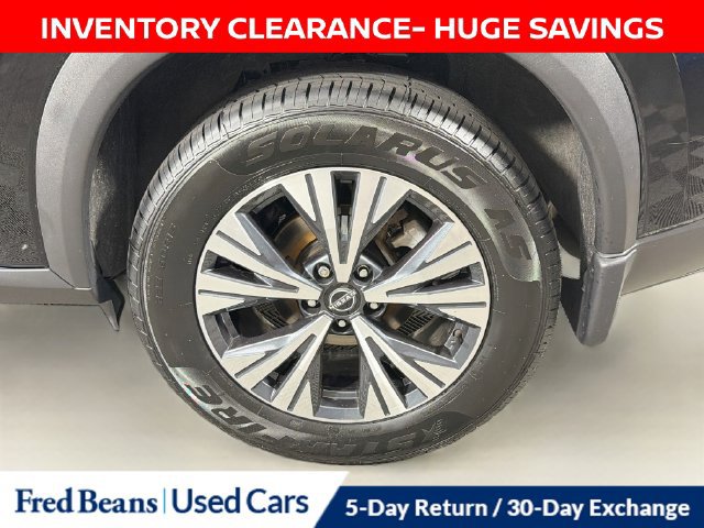 Certified 2023 Nissan Rogue SV w/ SV Premium B Package AWD/4WD image 36