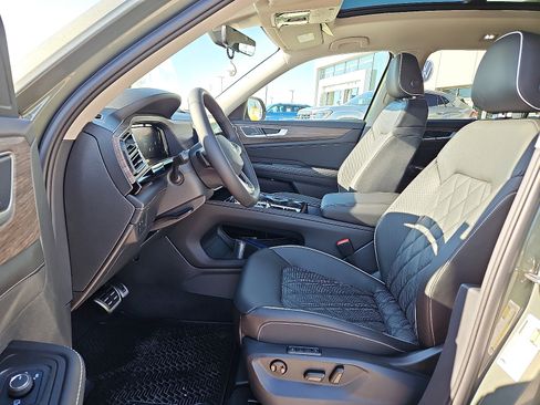 New 2026 Volkswagen Atlas SEL Premium R-Line image 11