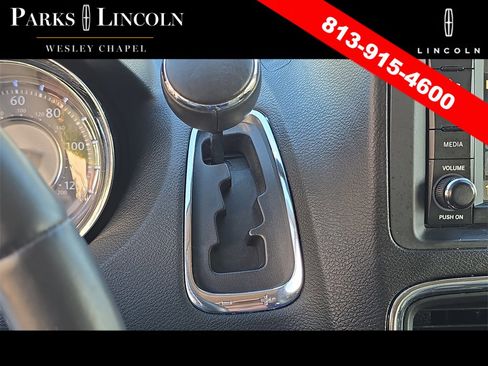 Used 2013 Chrysler Town & Country Touring image 25